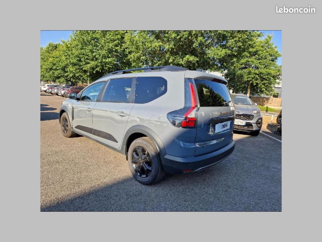 Dacia Jogger HYBRID 155 7 pl Extreme (image 2)