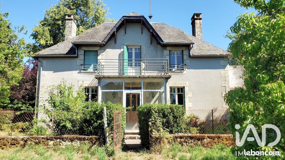 Maison 6 pièces 133 m² · à Lamazière-Basse · 133 m² · 139 000 €