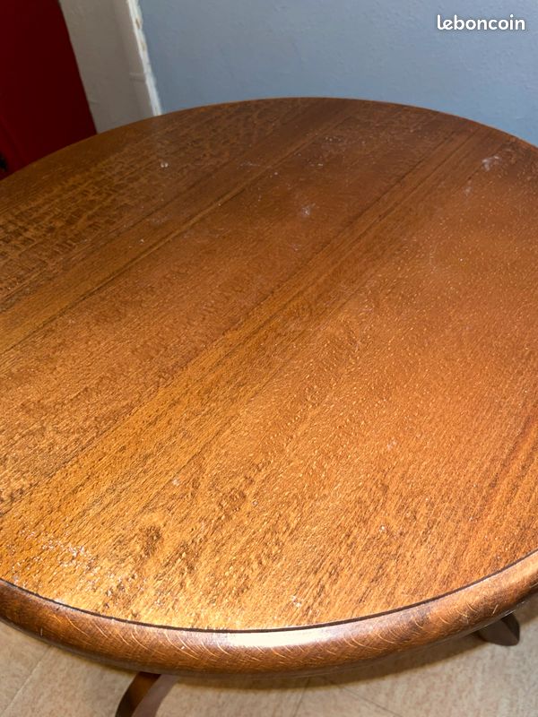 Table en bois (image 2)