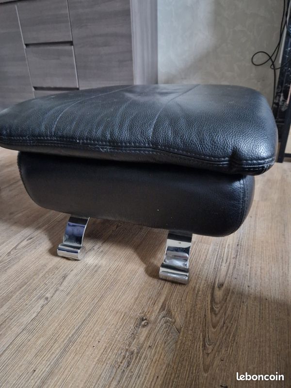 Pouf en cuir (image 1)