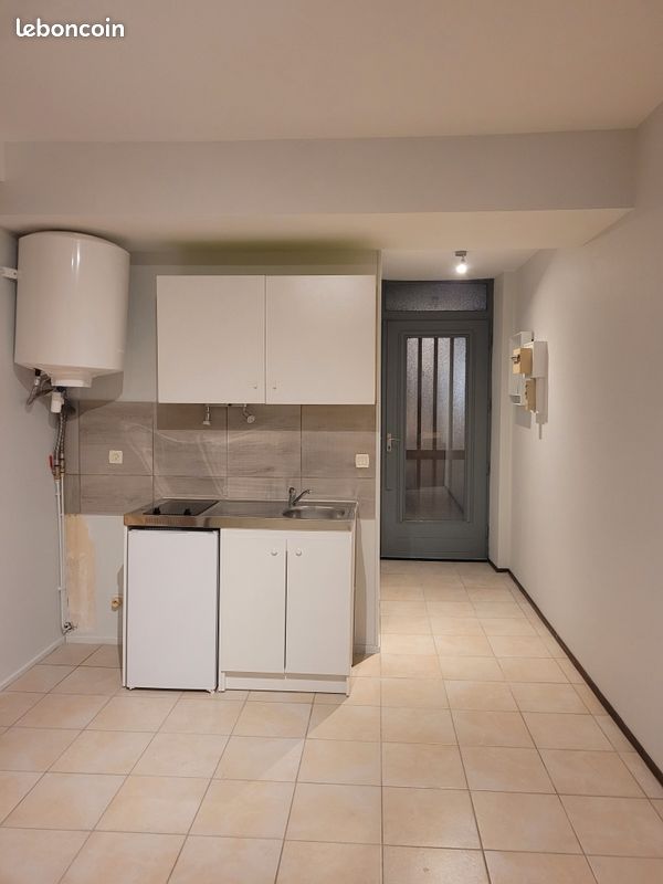 Appartement 1 pièce 25 m² · à Bourgoin-Jallieu · 24,6 m² · 500 €