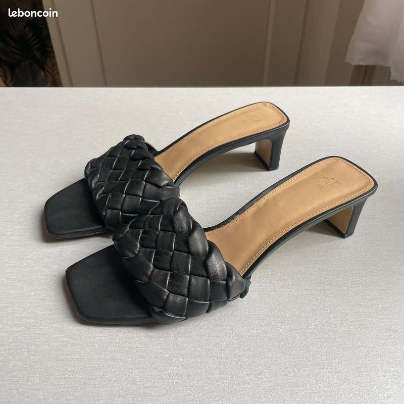 Heels (39) (image 1)