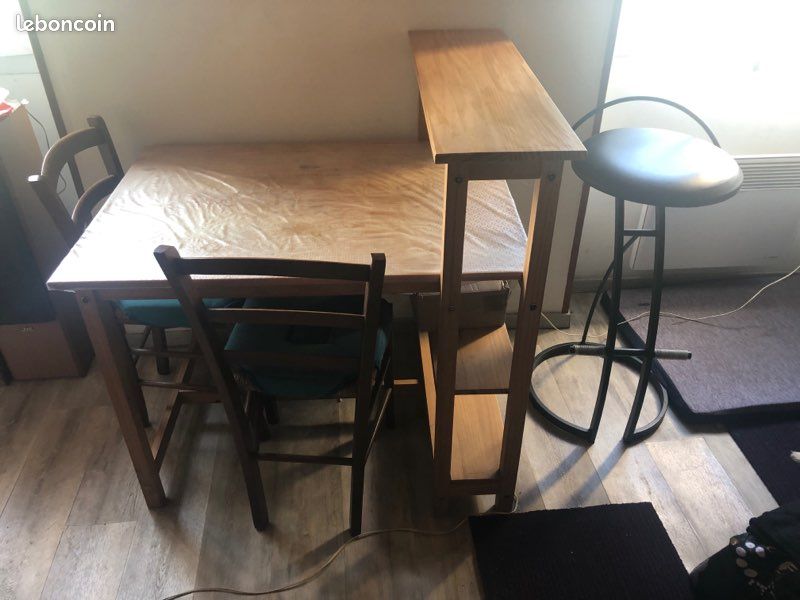Table (image 1)