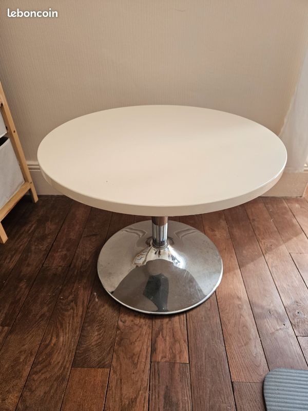 Petite Table ronde (image 1)