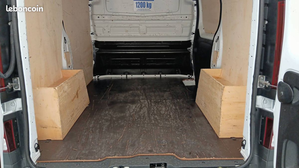 Renault trafic fgn l1h1 3000 kg blue dci 130 (image 19)