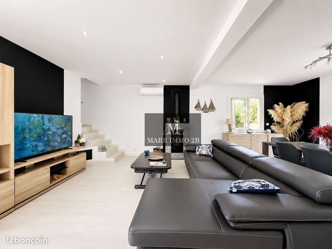 Maison de 160 m² avec piscine sur 1 541 m² de terrain (image 7)
