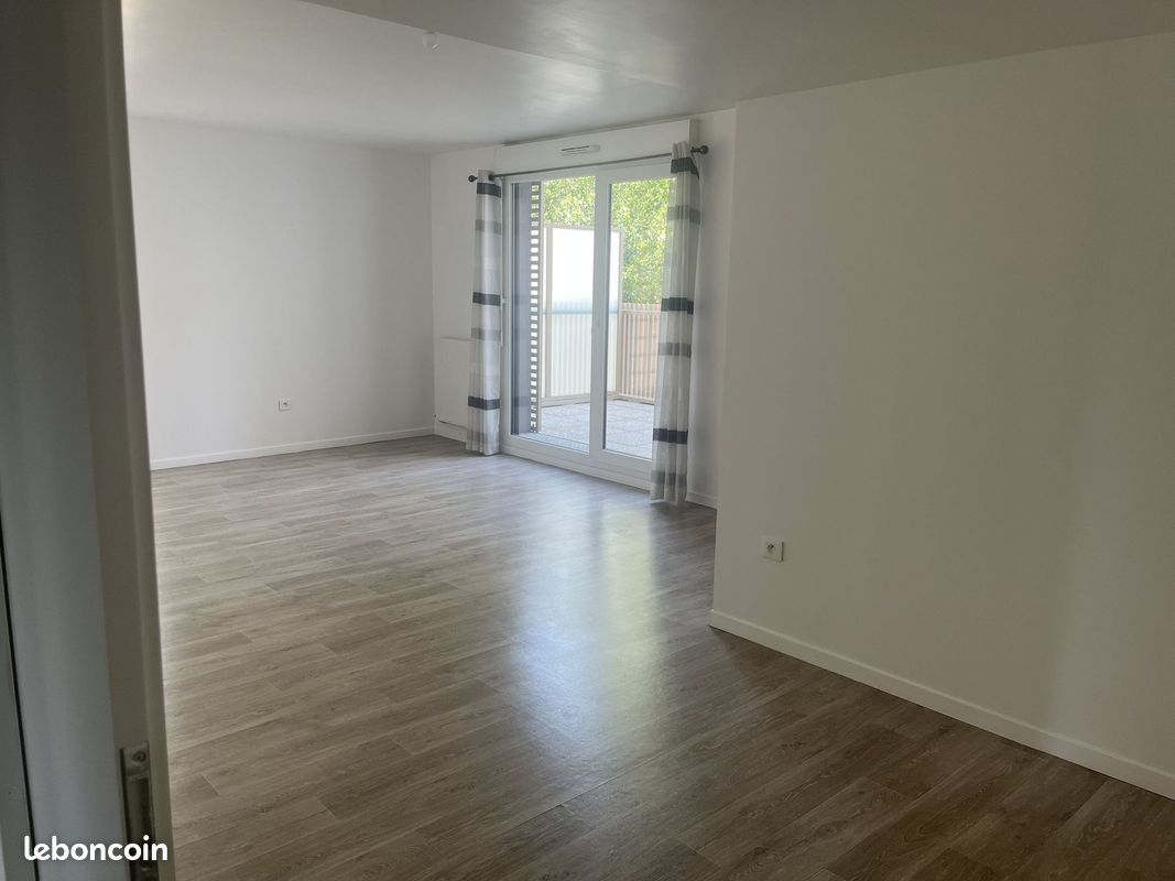 Appartement 4 pièces 87 m² · à Nanterre · 87 m² · 1 980 €