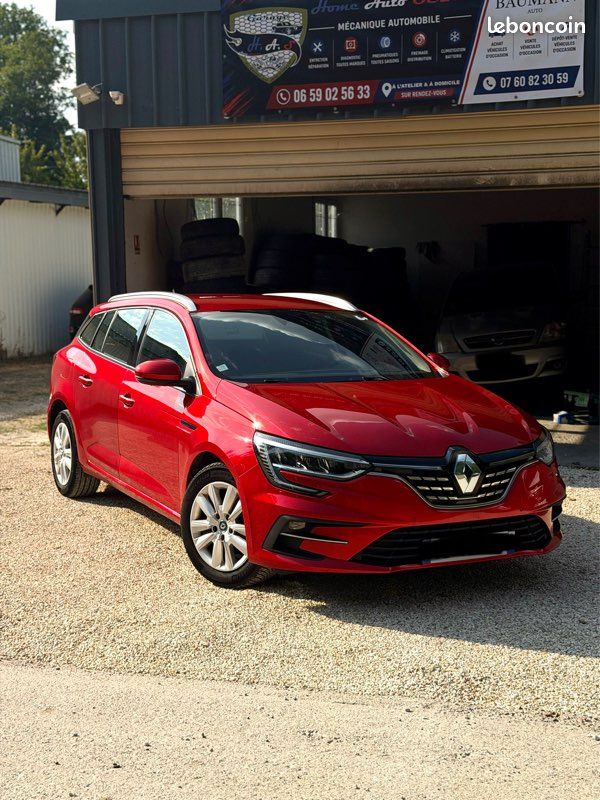 Renault Megane IV 160 Hybride Rechargeable (image 1)