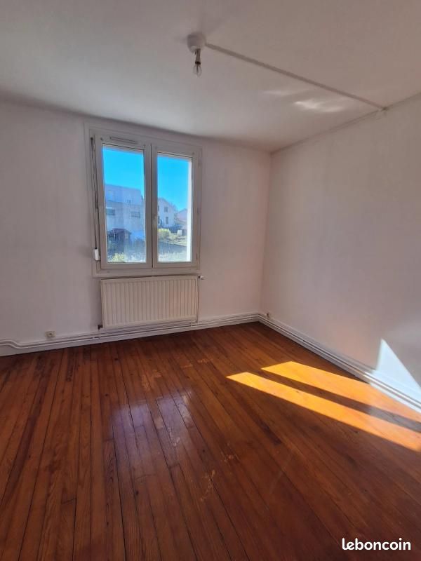 Appartement 3 pièces 53 m² · au Chambon-Feugerolles · 53 m² · 408 €/mois