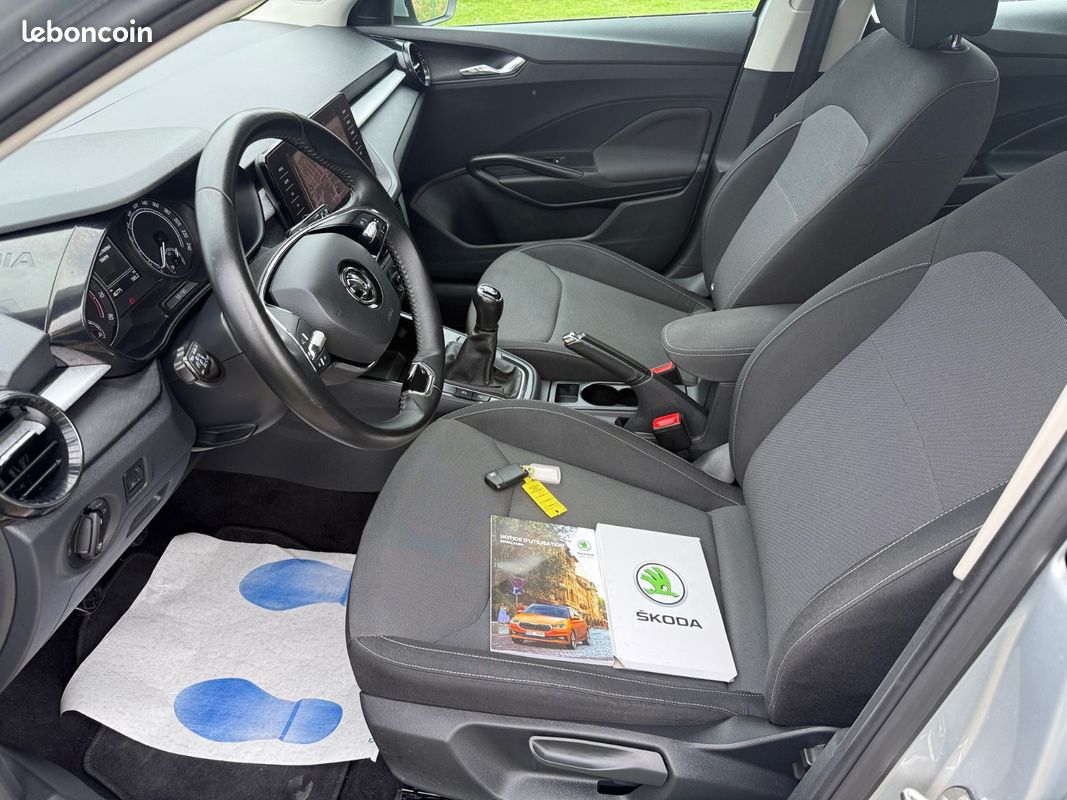 SKODA FABIA 1.0 Ambition 80 ch BVM5 TVA RECUPERABLE (image 6)