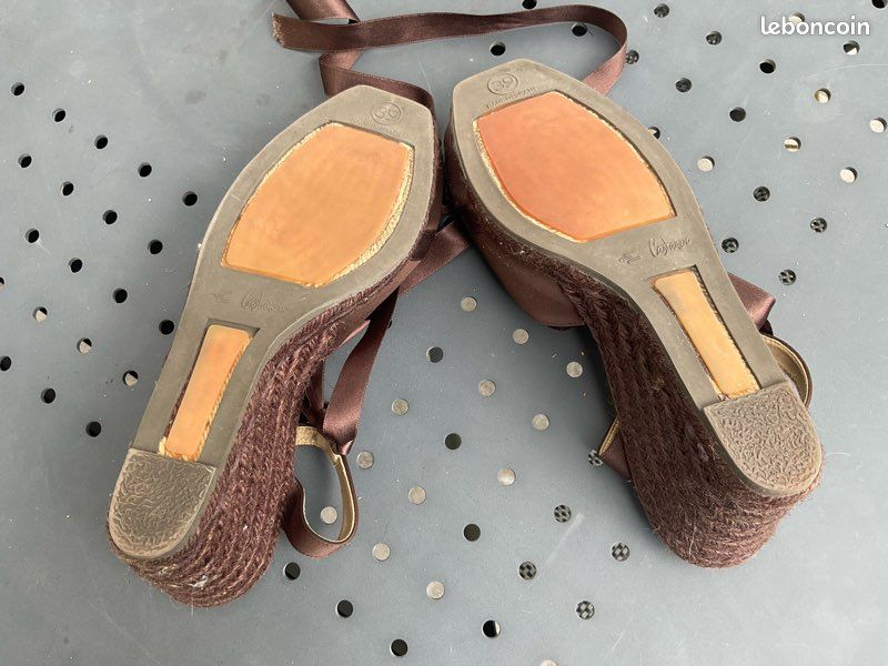 Espadrilles compensées marrons Castañer Chaussures