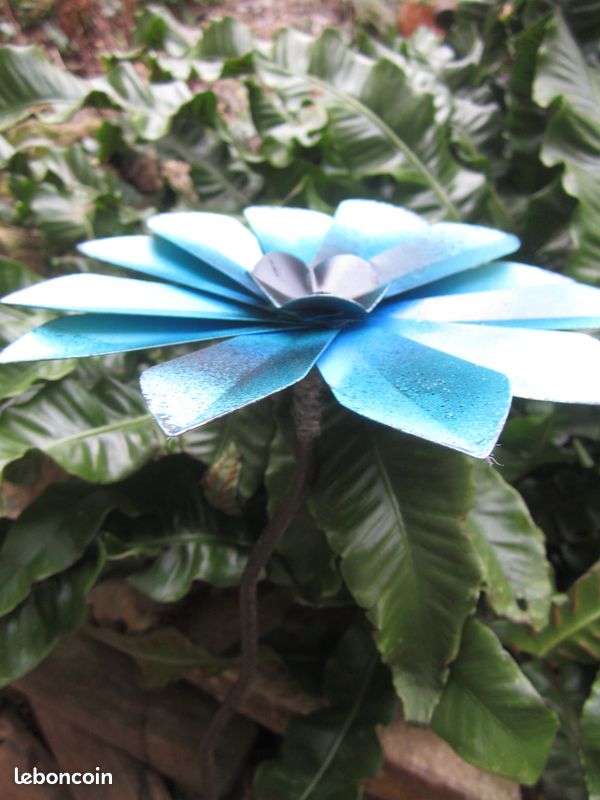 Effet Fleur "Bleuet des Prés", Métal Création Artisanale, Pièce Unique Décoration Maison Jardin (image 9)