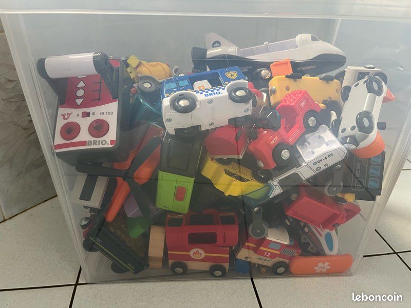 Gros Lot De Jeux BRIO - Trains Et Accessoires Pour Enfants (5-7 Ans) - Occasion