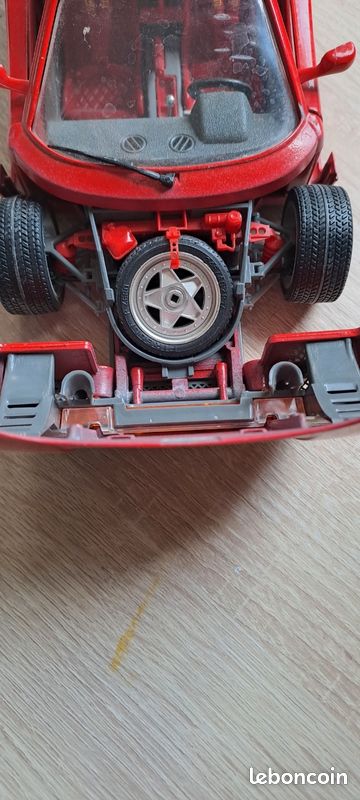 Ferrari f40 burago 1 18 d'occasion - Collection - page 3