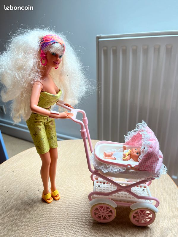 Poupée barbie avec bébé dans sa poussette Jeux Jouets