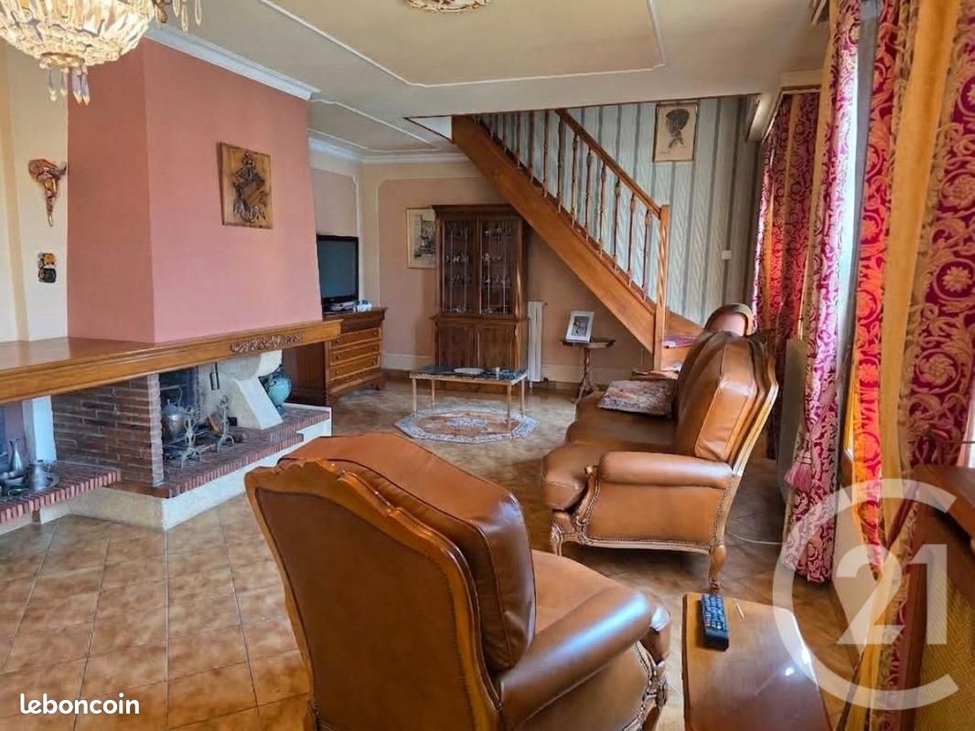 Maison 5 pièces 122 m² · à Saint-Soupplets · 122 m² · 313 000 €