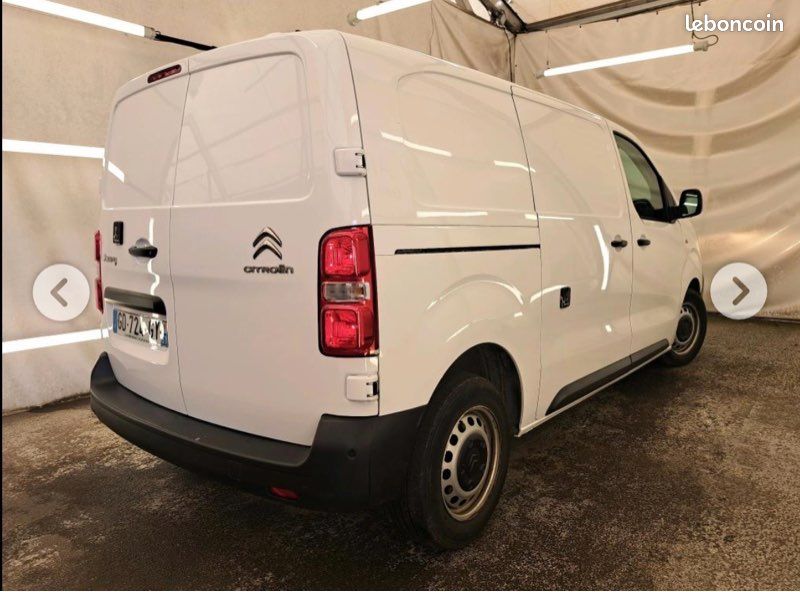 Citroën Jumpy 2.0 BLUEHDI EAT8 180CV Asphalt (image 9)
