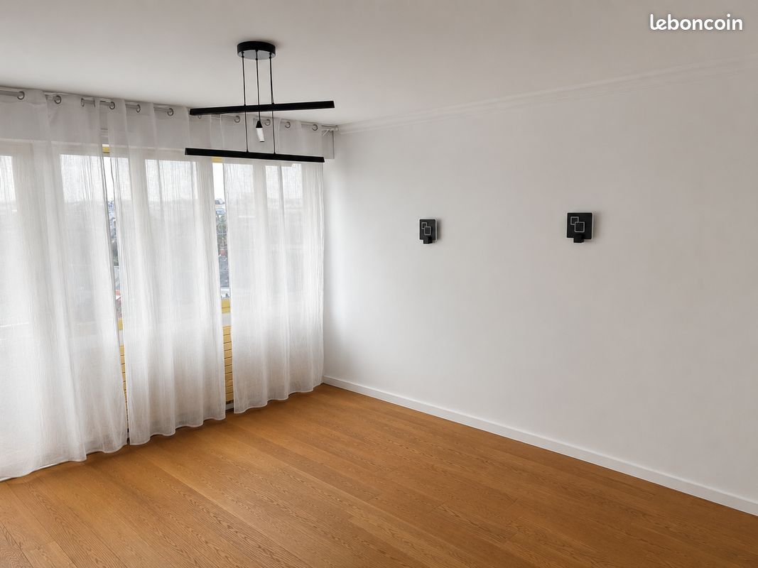 Appartement 5 pièces 107 m² · à Châteauroux · 107 m² · 90 000 €