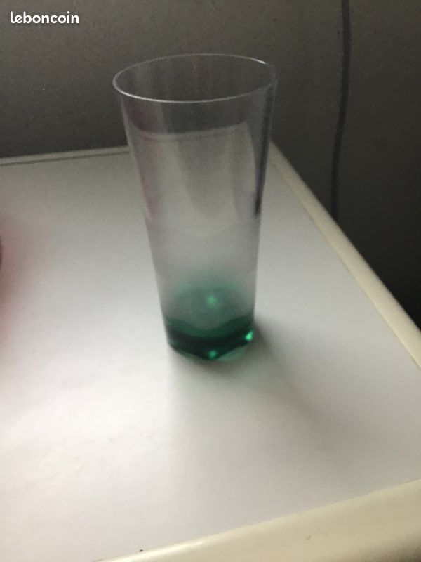 Verres et pichet (image 2)
