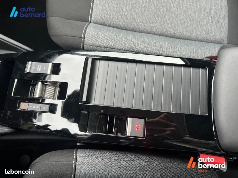 Citroen C4 1.2 Hybride 100ch S&S YOU Automatique (image 13)