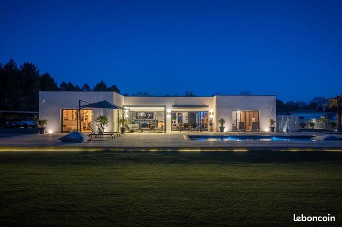 Villa 6 pièces 200 m²