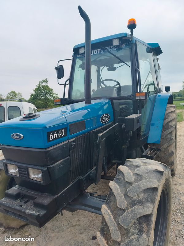 Tracteur Ford 6640 - Tracteurs