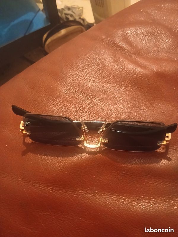 Lunettes de soleil (image 1)