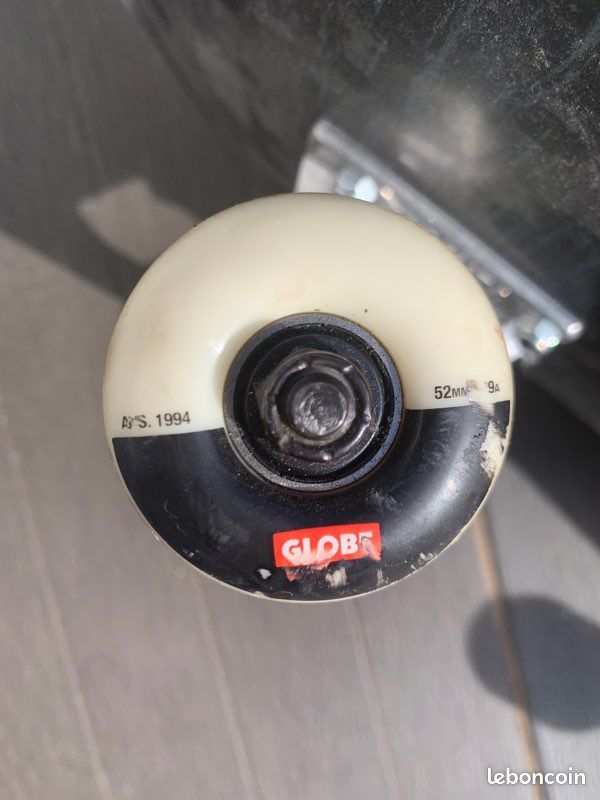 Skateboard (image 4)