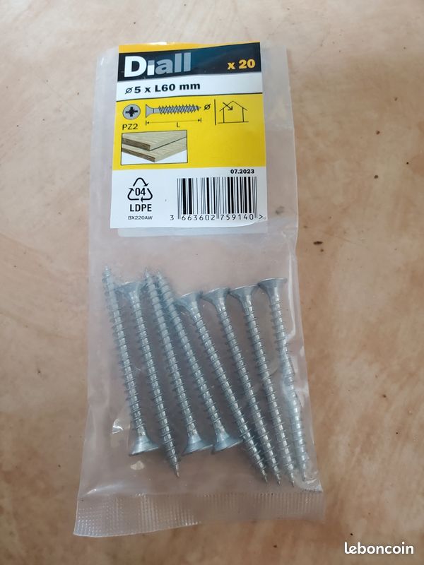 8 vis bois de diamètre 5 sur 60mm (image 1)