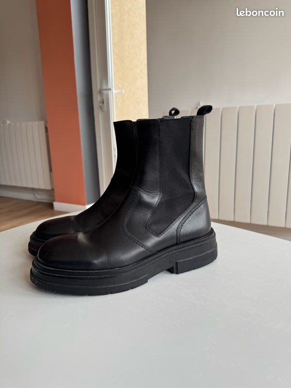 Bottes en cuir noires (image 3)