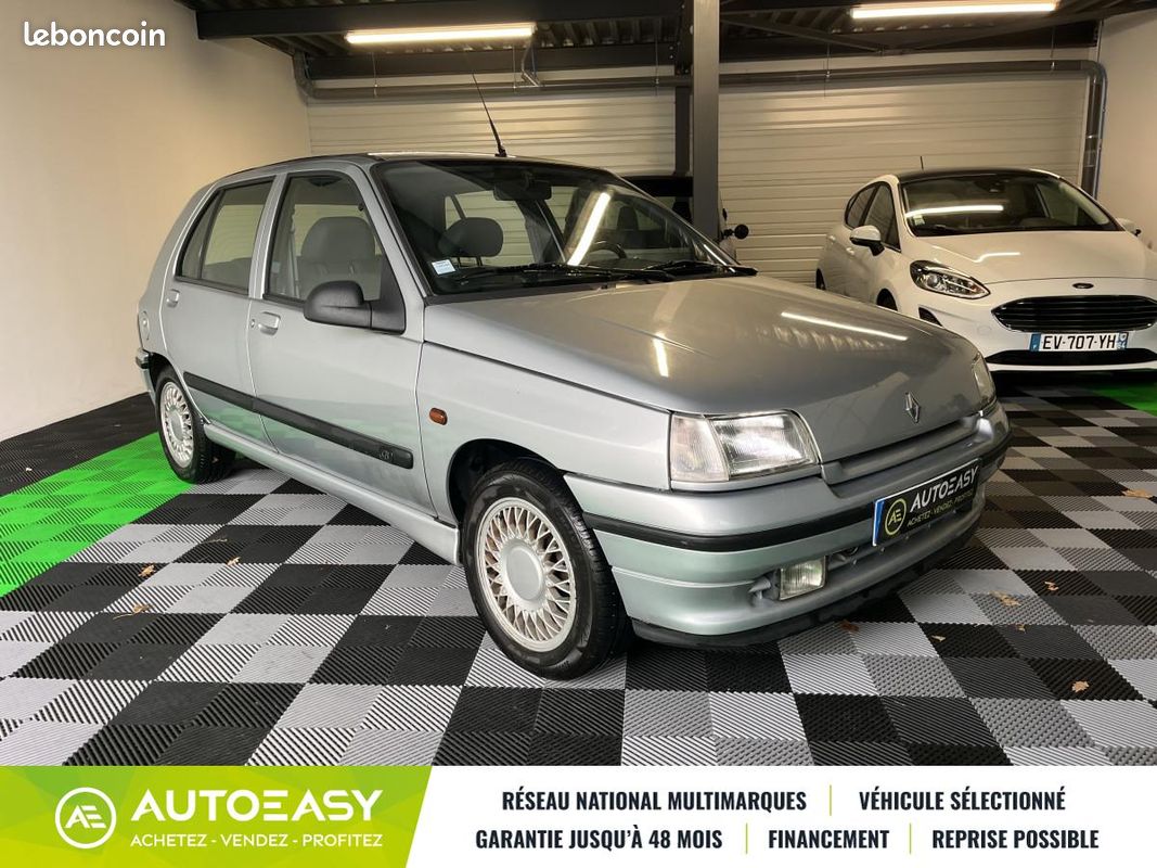 Renault Clio baccara 1.8 90 ch boite automatique / Youngtimer (image 10)