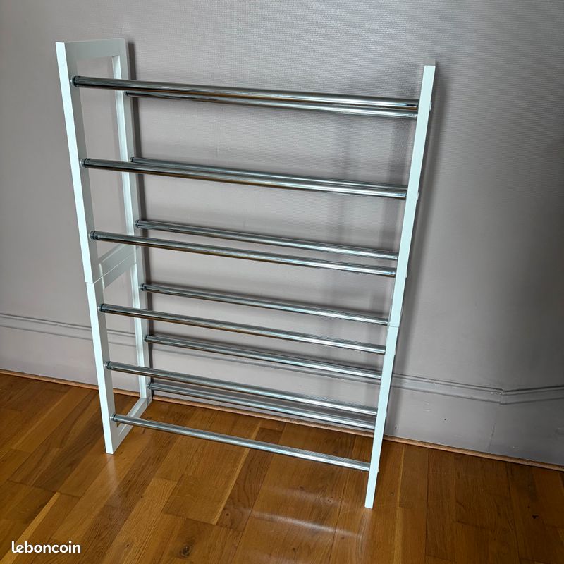Range chaussures extensible - Etat neuf - petit prix (image 1)