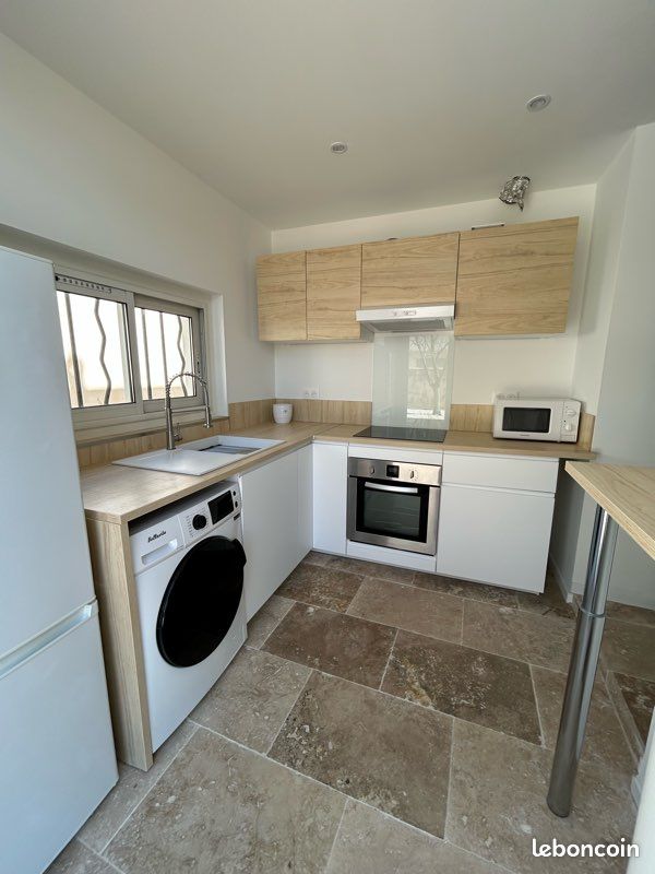 Appartement 2 pièces 28 m² · à Six-Fours-les-Plages · 28 m² · 800 €/mois