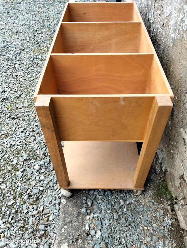 Vends meuble à roulettes (image 2)