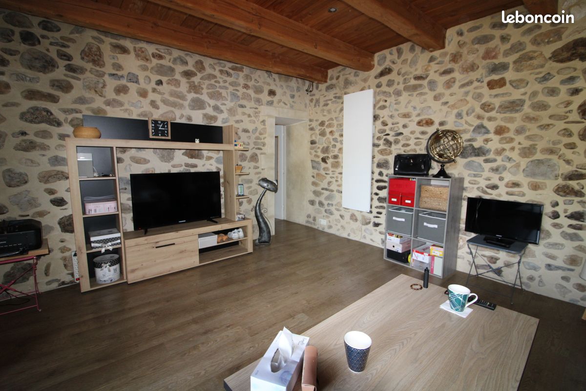 Maison 6 pièces 159 m² · à Meyrannes · 159 m² · 109 000 €