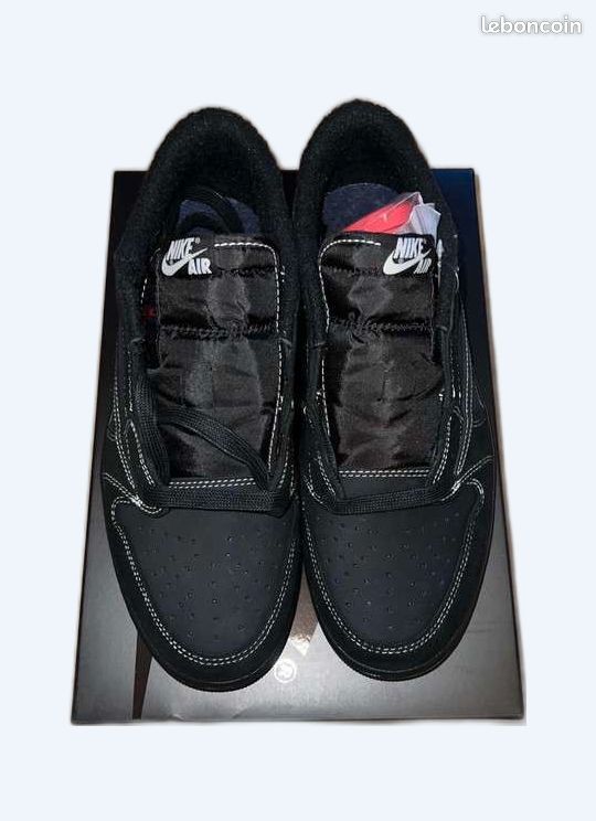 Air Jordan 1 Low SP Travis Scott Black Phantom Taille : 44 Neuf / Jamais porté (image 1)