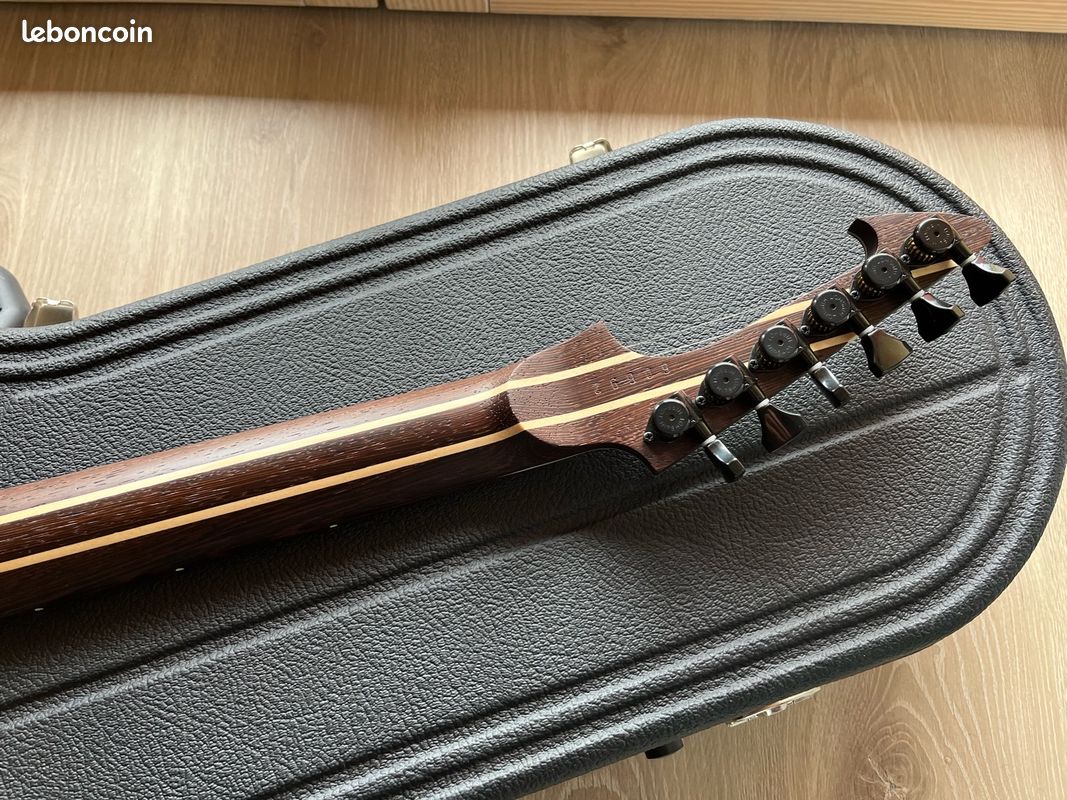 Skervesen Viper 6 5th Anniversary (image 6)