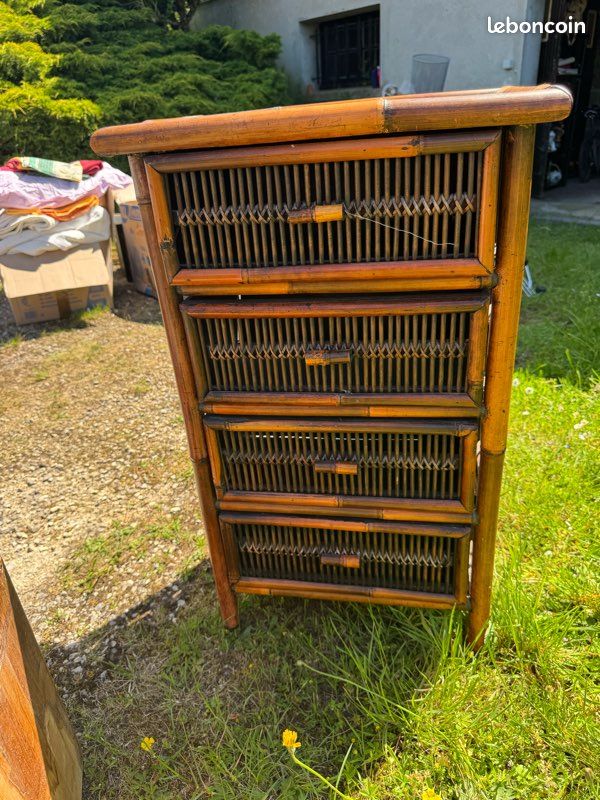 Meuble de rangement en osier (image 1)