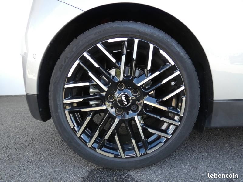 Mini Cooper 3 Portes SE 218ch Favoured (image 10)