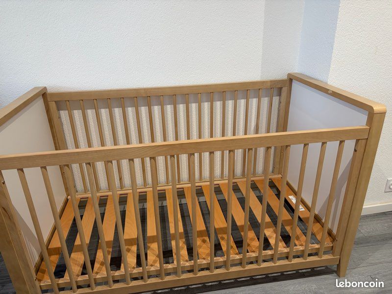 Ensemble de meubles pour chambre de bébé, armoire et lit (image 1)