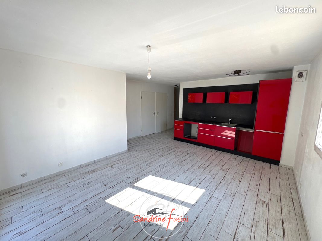 Appartement 3 pièces 51 m² · à Gattières · 51 m² · 225 000 €
