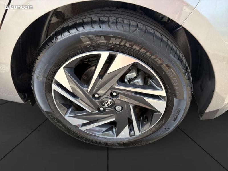 Hyundai i20 1.0 T-GDi 100ch Hybrid Intuitive (image 22)