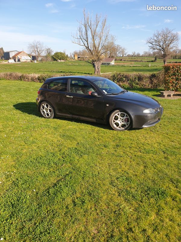 Alfa 147 GTA 3.2 V6 selespeed (image 2)