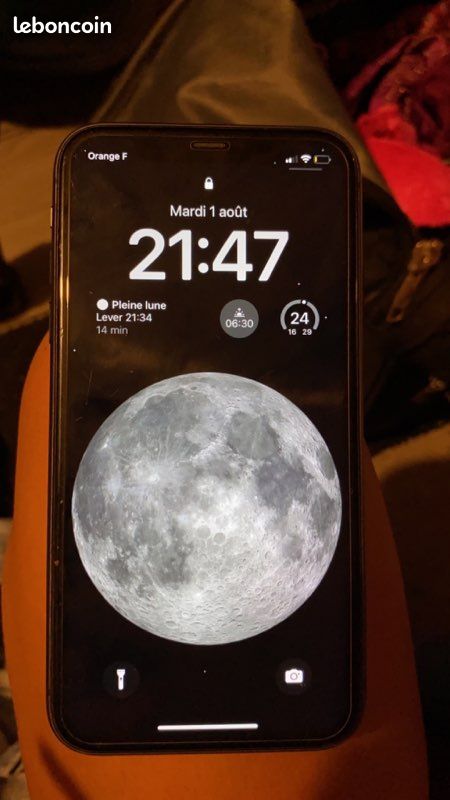 Iphone 11 (image 1)