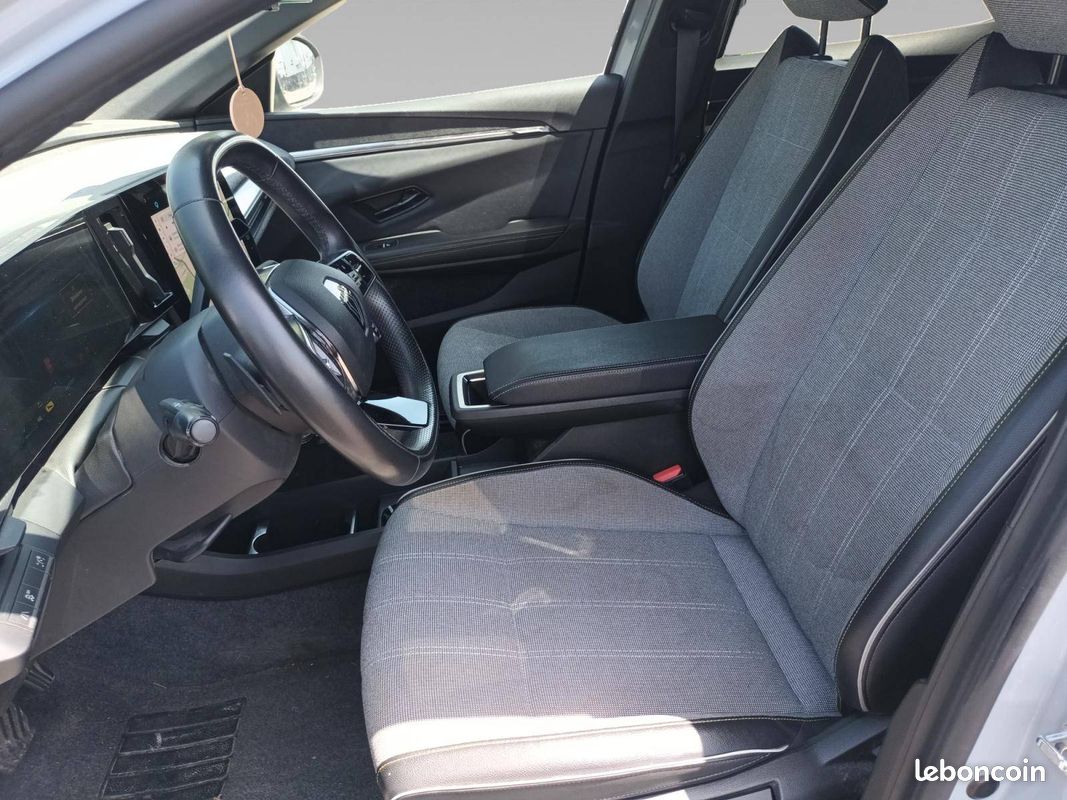 RENAULT Megane E-Tech EV60 220 ch super charge Techno (image 9)