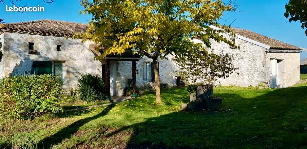Maison 6 pièces 180 m² · à Montaigu-de-Quercy · 180 m² · 165 000 €