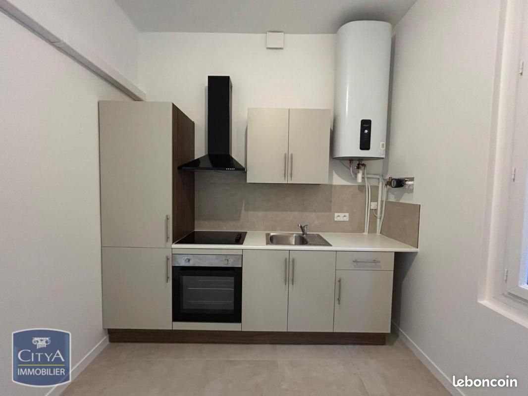 Appartement 4 pièces 84 m² · à Toulon · 84 m² · 1 100 €/mois