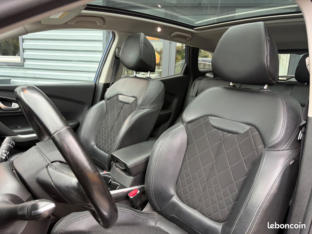 RENAULT KADJAR 1.3 TCE 160CH INTENS / BOSE / TOIT PANORAMIQUE / CARPLAy (image 9)