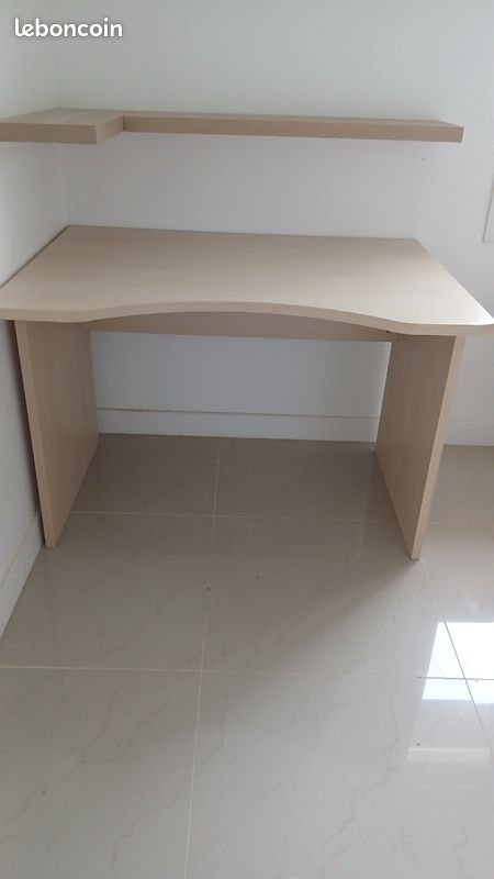 Bureau (image 2)