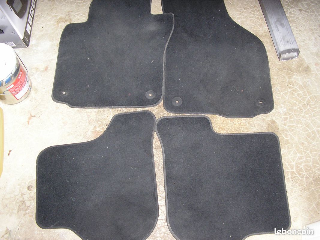A debattre 4 tapis de sol clipsable vw golf 6 en tbe - Équipement auto
